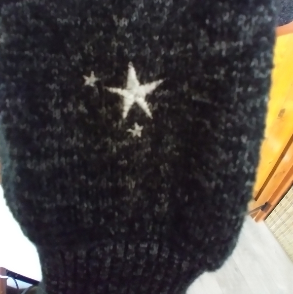 Z Supply "Made of Stars" Pullover - Picture 5 of 7